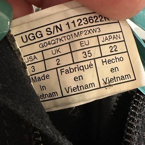 Ugg Azell Hiker Weather Boot size 3 youth - Picture 7 of 7